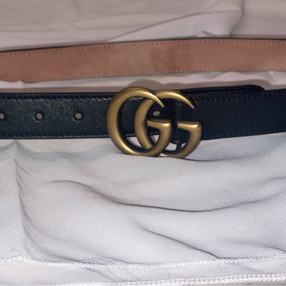 COPY - Kids leather Gucci belt in black, a great accessory for any occasion.